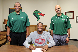 PJC's Ronnie White signing with ArkState photo